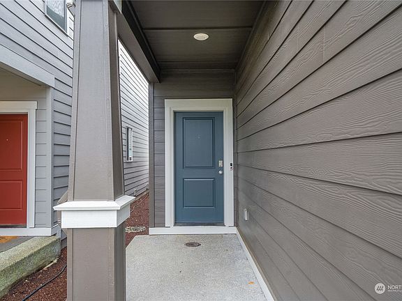3rd image of 18723 Lipoma Place E