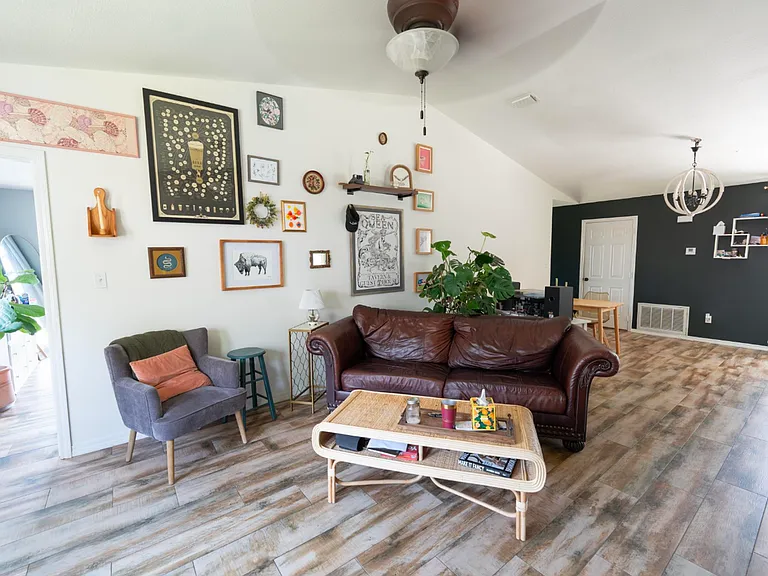 3232 Cornell Dr — Photo 5