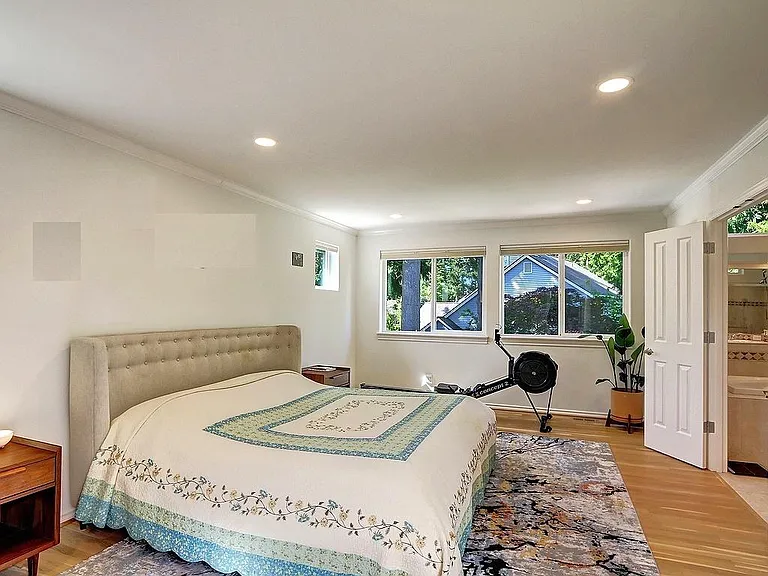 13028 NE 70th Dr — Photo 15