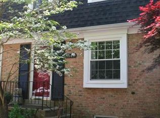 1547 Chatham Colony Ct, Reston, VA 20190