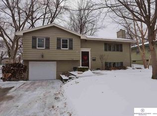12505 Arbor St, Omaha, NE 68144