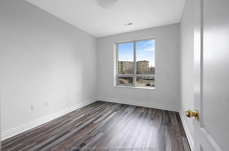 5055 Riverside Dr E #201 — Photo 25