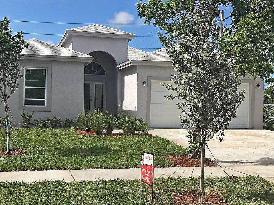 1st image of 901 SW 22nd St