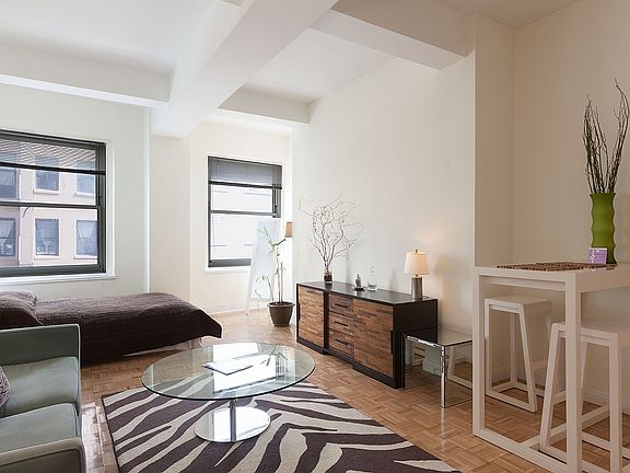 2nd image of 88 Greenwich St APT 305