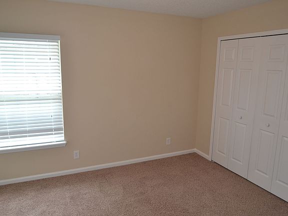 5th image of 2048 Forest Gate Dr W