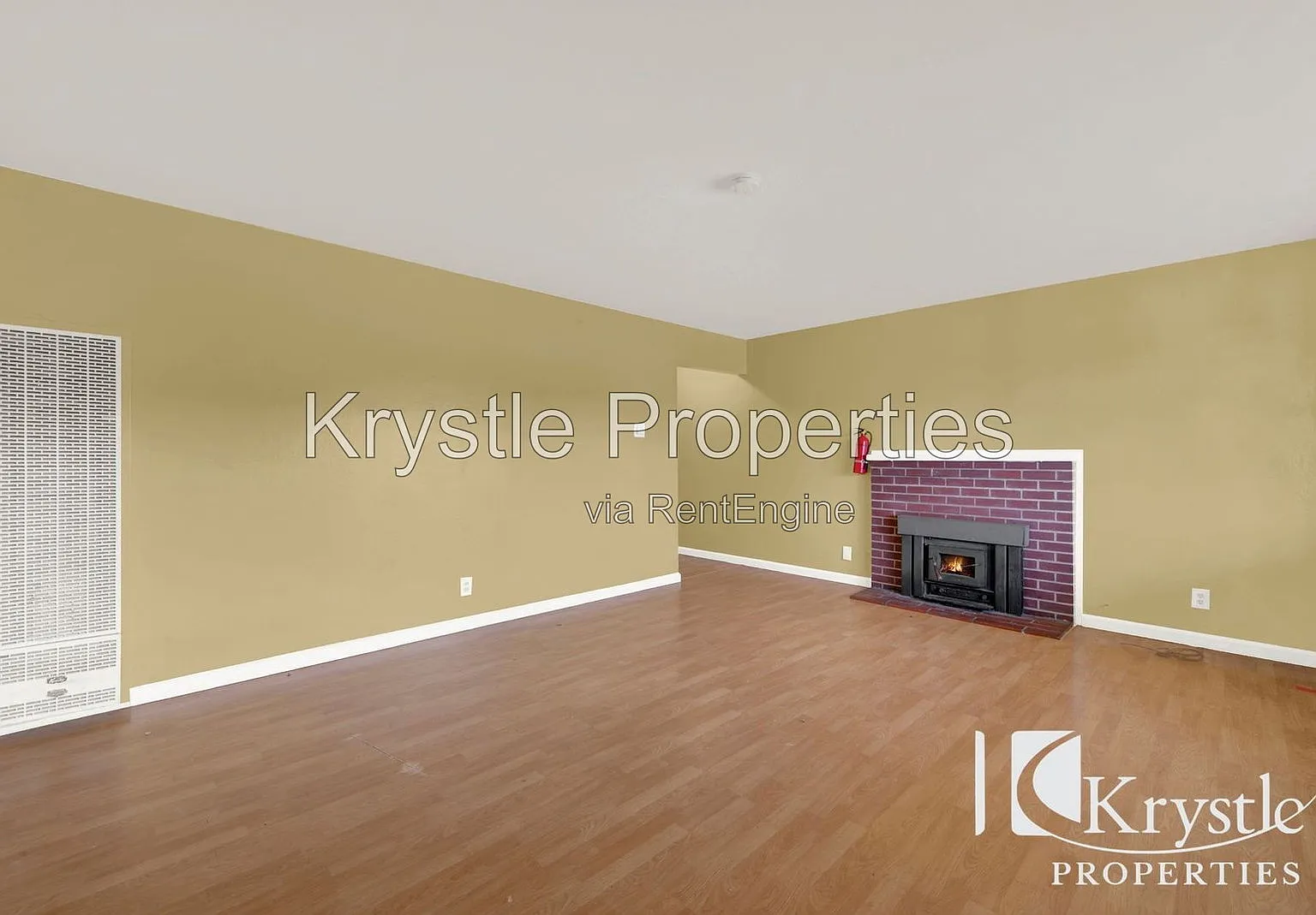 3 bed, 2.0 bath, 1528 sqft, $2,700 — Photo 2