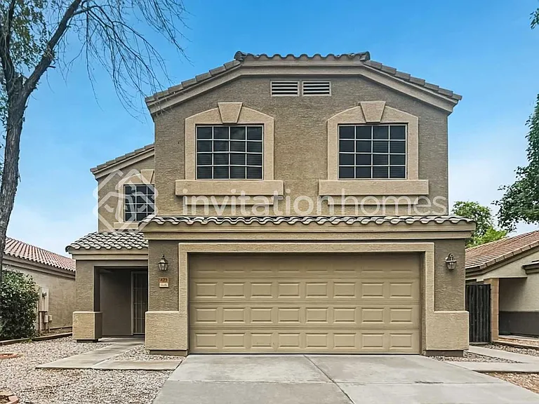 423 S Sabrina — Photo 1