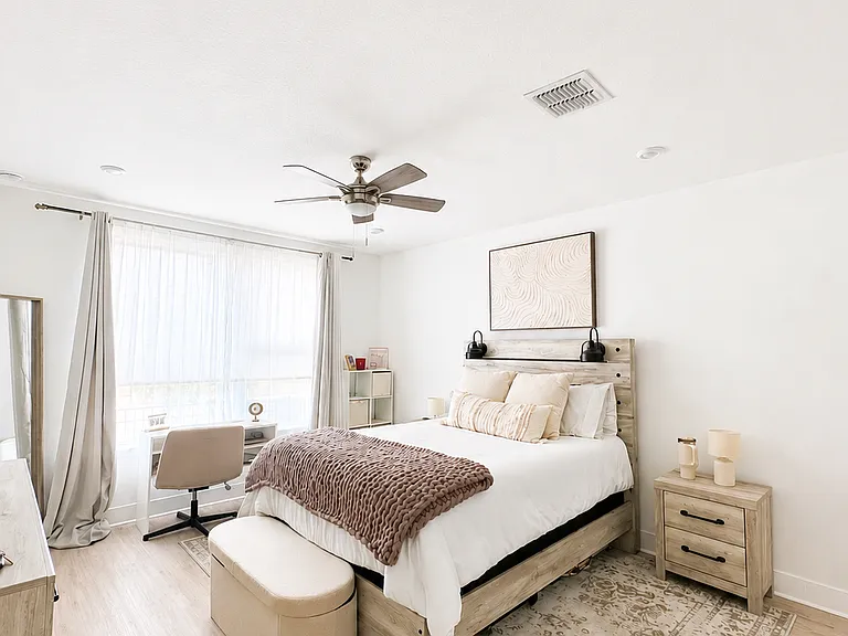 2506 W Cleveland St #17 — Photo 9