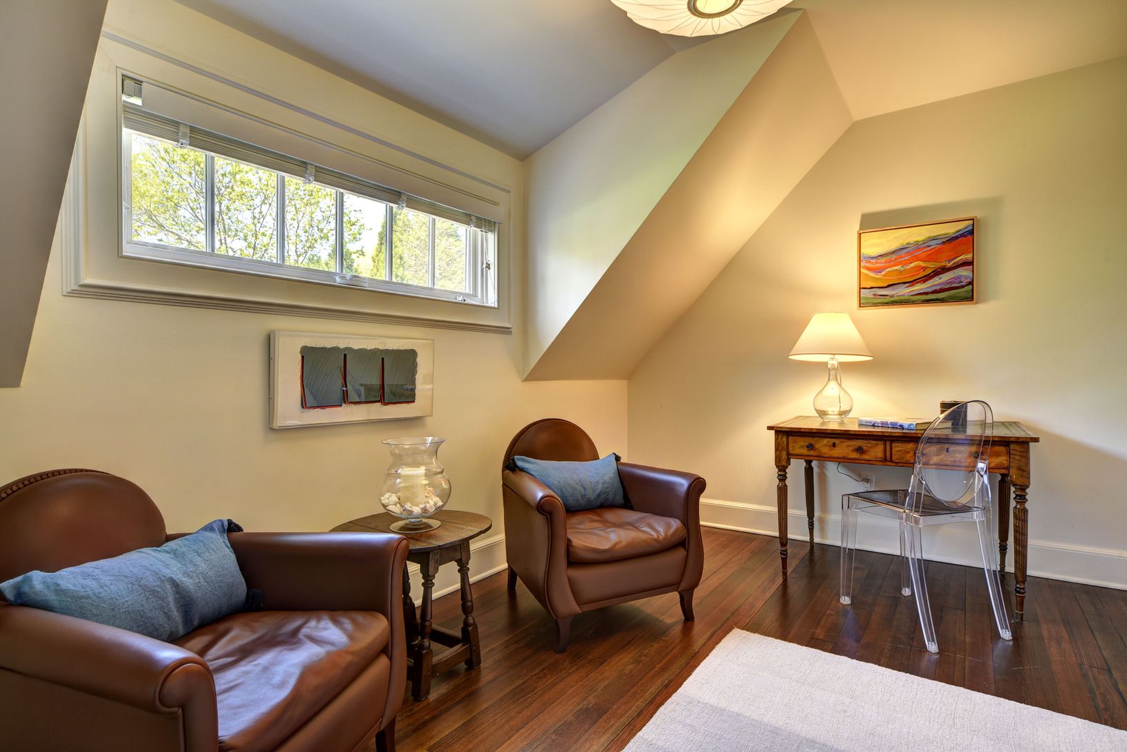  Master Suite Study/Office