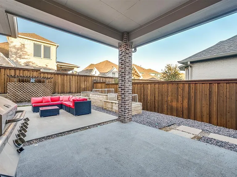 662 Thoroughbred Ave — Photo 5