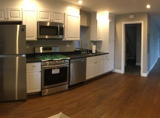 128 Everett St #3A, Boston, MA 02128