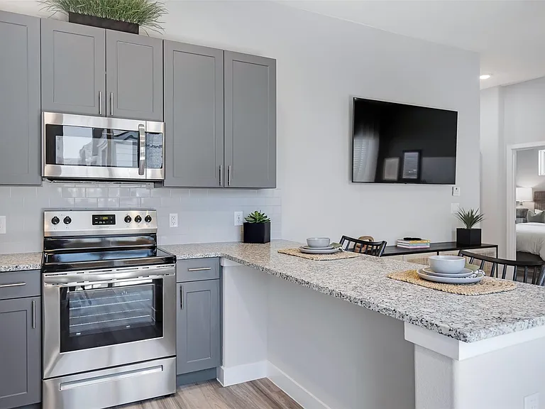 7207 Borland Dr — Photo 12