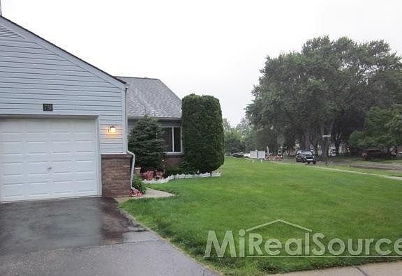 4th image of 731 Gordon Cir