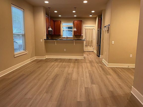 2nd image of 1601 Miriam Ave Unit 108