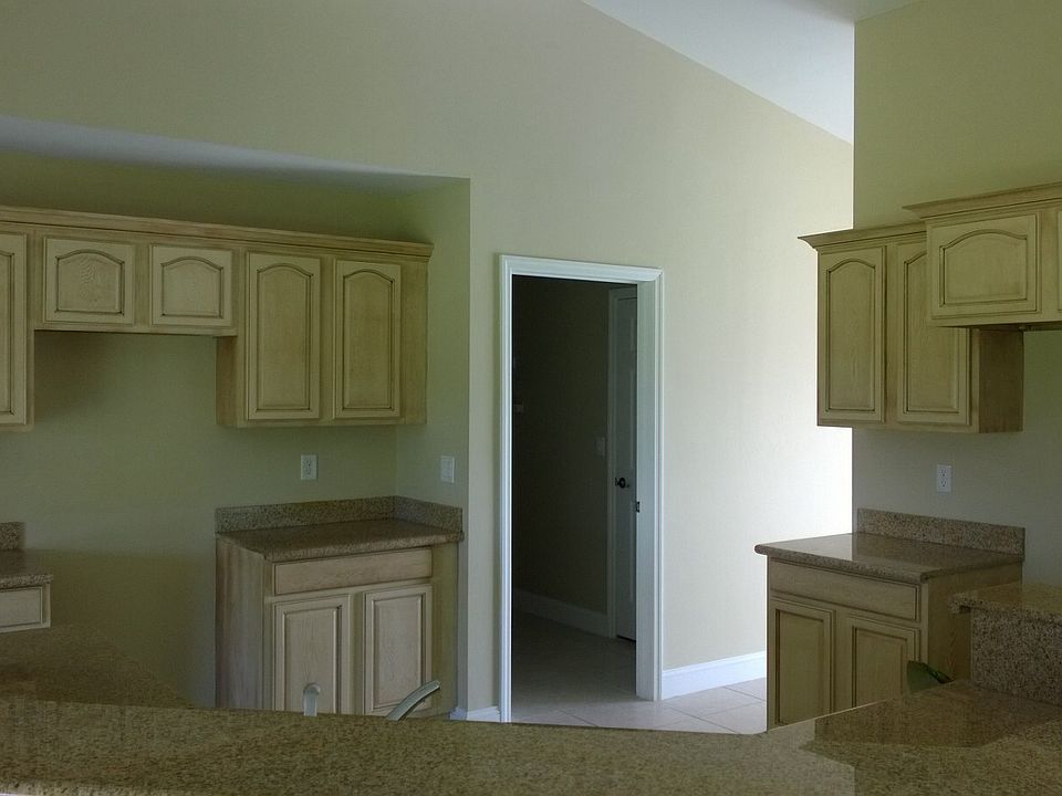 1st image of 2501 24th St W Unit 11