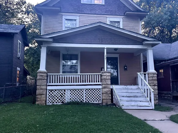 227 SW Taylor St, Topeka, KS 66603