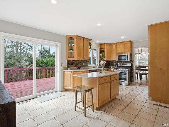4th image of 138 Aintree Rd