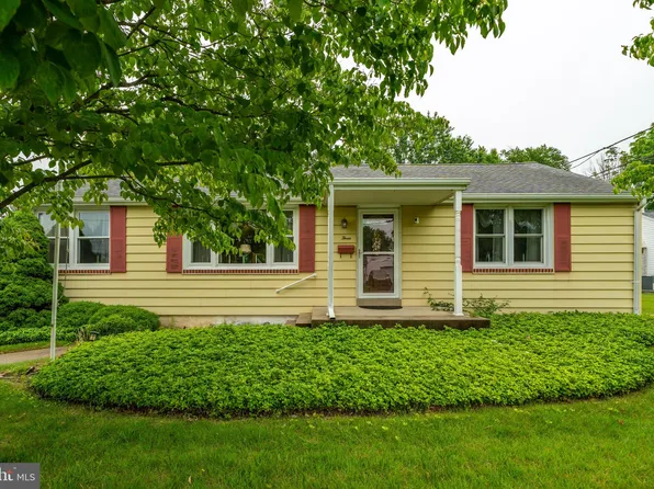 3 Forrest Ave, Downingtown, PA 19335