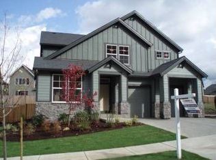 16448 SE Windswept Waters Dr, Damascus, OR 97089