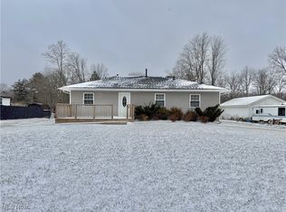 3024 Dutt Rd, Barberton, OH 44203