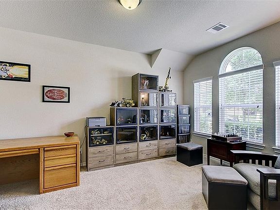 5th image of 5009 Sunwood Cir