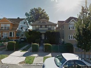 4225 157th St, Flushing, NY 11355