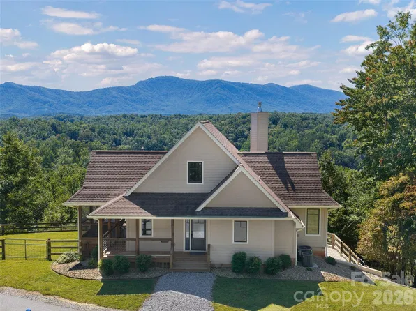 105 Jackson Cove Pkwy, Mill Spring, NC 28756