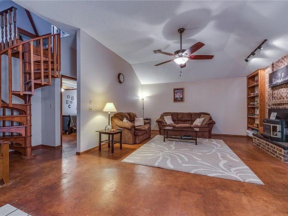 5th image of 10212 S Klein Ave