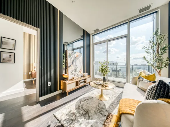 95 McMahon Dr #Penthouse 4106, Toronto, ON M2K 0H2