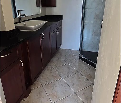 4th image of 2333 Kapiolani Blvd