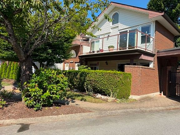 3rd image of 13858 102nd Ave #101