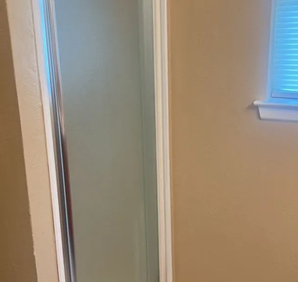 3700 Dauphine Ct — Photo 22
