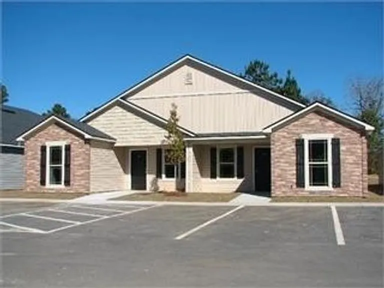 4117 Mulligan Manor Ln — Photo 1