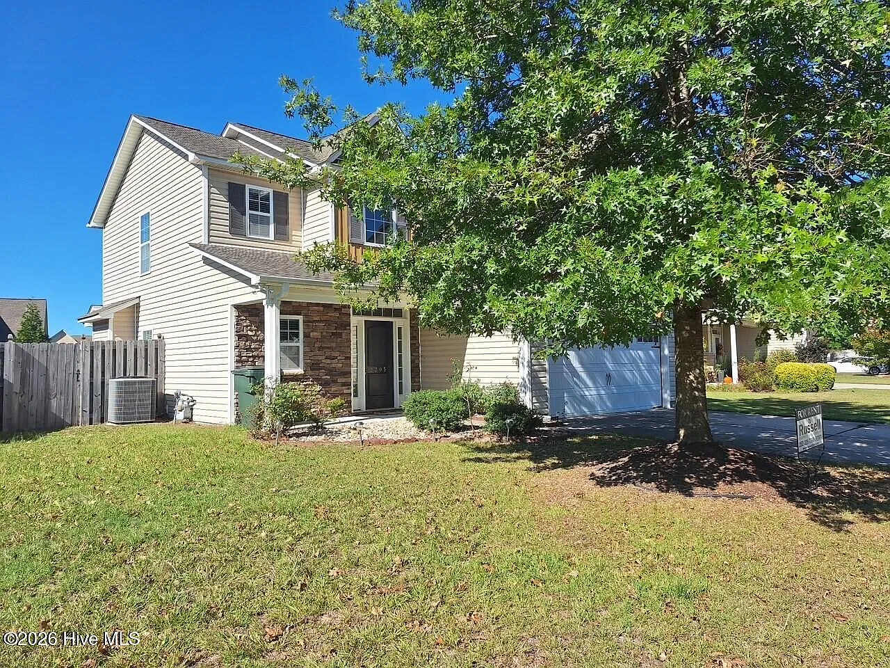 4 bed, 3.0 bath, $2,000 — Photo 2