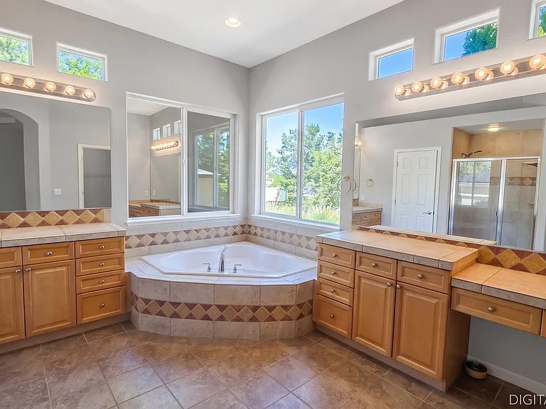 5265 N Elk River Rd — Photo 22