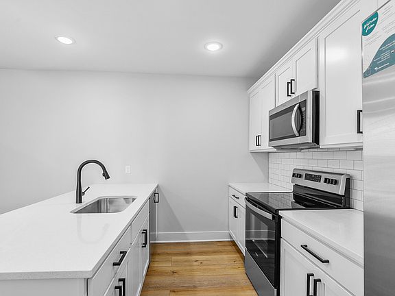 5th image of 671 Turner Ave NW #2