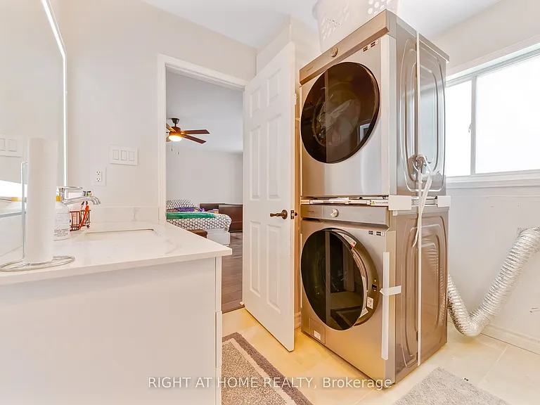 1300 Ravencliffe Ct — Photo 22