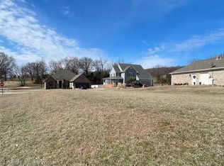 3120 Golf Course Dr, Alma, AR 72921
