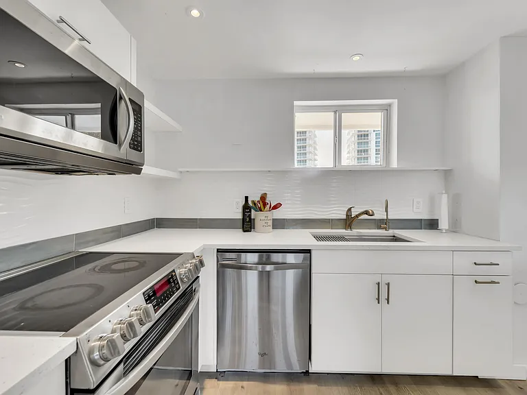 2840 N Ocean Blvd #308 — Photo 6