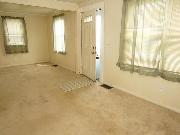 4th image of 1314 Carbon St