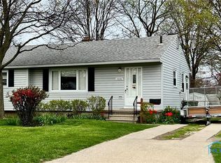 1036 Birch Ave, Maumee, OH 43537