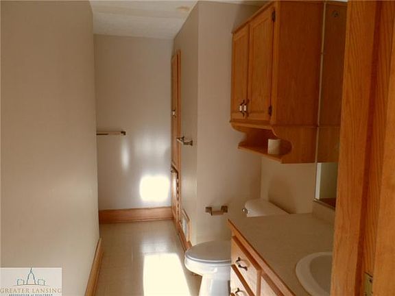 5th image of 1630 River Terrace Dr