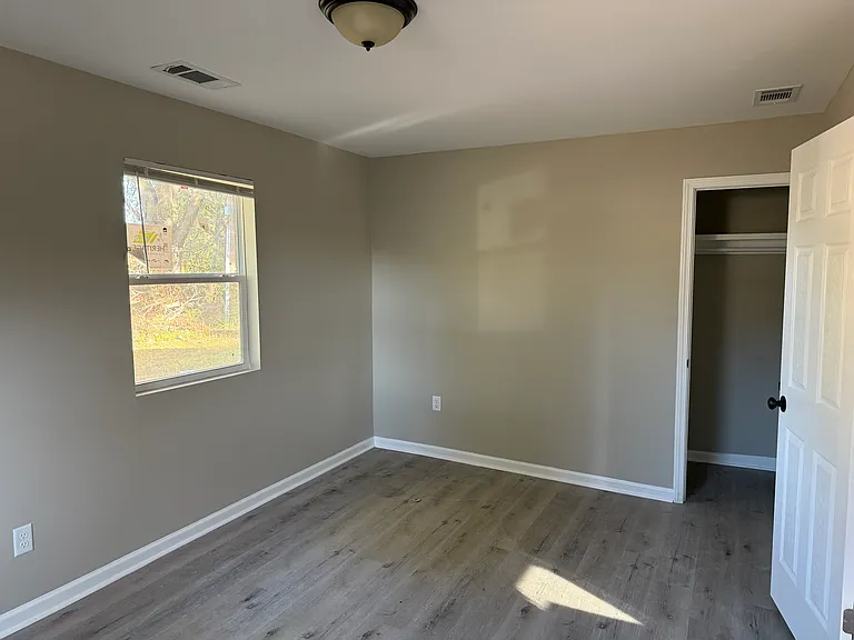 4362 Suncrest Dr — Photo 6