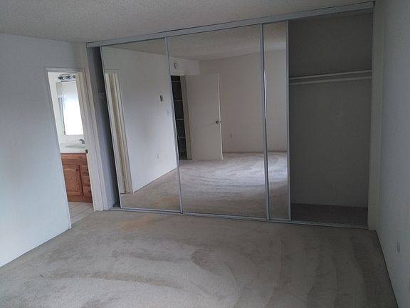 5th image of 1346 Pacific Beach Dr APT 3