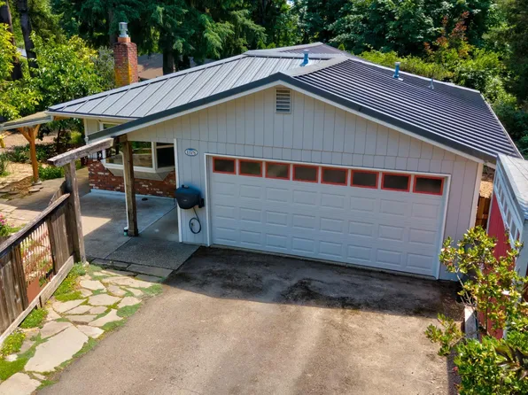 1378 SW Taylors Ferry Ct, Portland, OR 97219