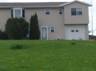 3390 Lewis Bottoms Rd, Palo, IA 52324