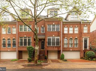 1516 N Colonial Ter, Arlington, VA 22209