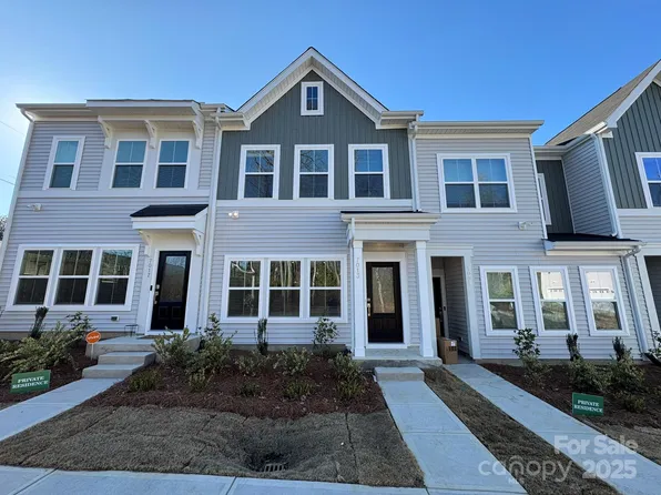 7013 Alpharetta St #22, Charlotte, NC 28216