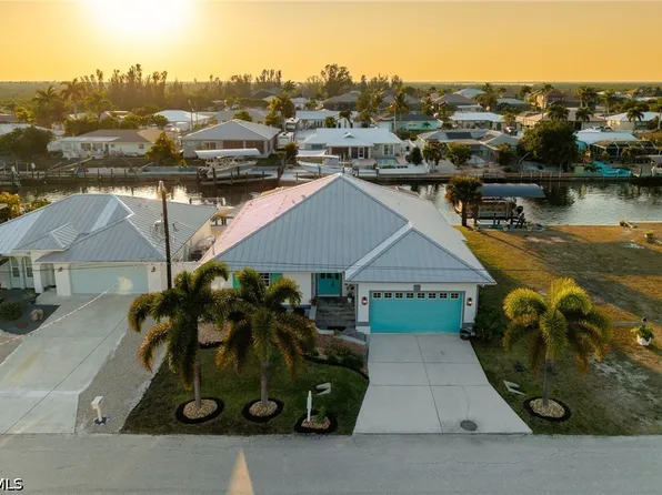 12249 Moon Shell Dr, Matlacha Isles, FL 33991