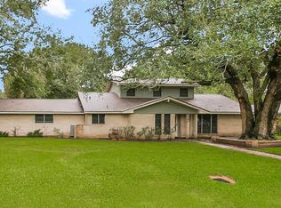2122 Avenue K, Danbury, TX 77534